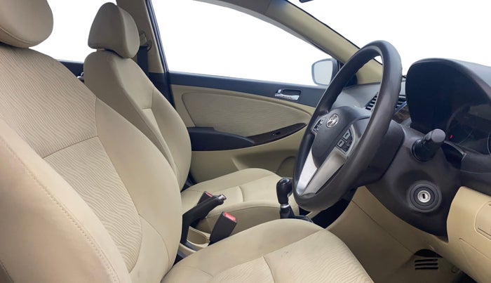 2014 Hyundai Verna FLUIDIC 1.6 CRDI SX, Diesel, Manual, 1,46,813 km, Right Side Front Door Cabin