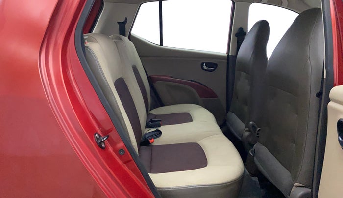 2013 Hyundai i10 MAGNA 1.2, Petrol, Manual, 1,05,343 km, Right Side Rear Door Cabin