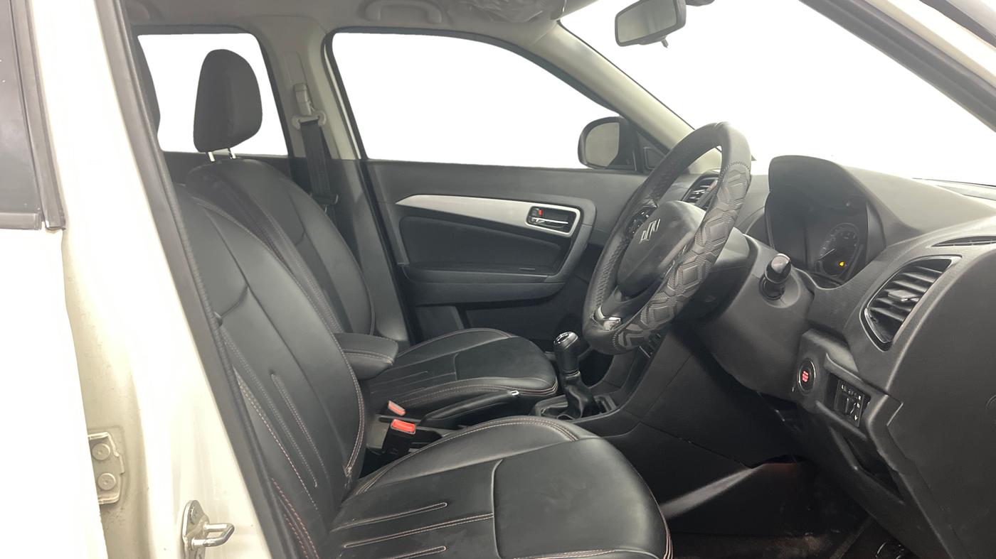 2021 Maruti Vitara Brezza ZXI PLUS, Petrol, Manual, 46,987 km, Right Side Front Door Cabin