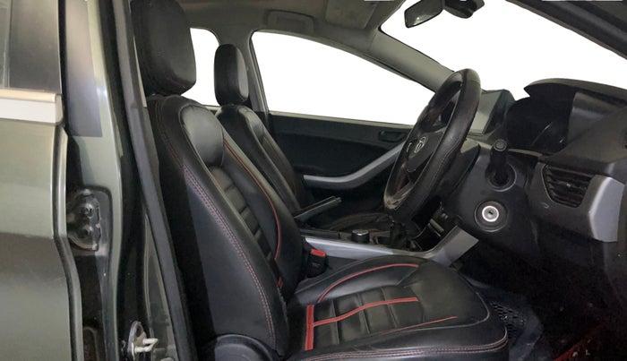 2022 Tata NEXON XM SUNROOF PETROL, Petrol, Manual, 22,474 km, Right Side Front Door Cabin