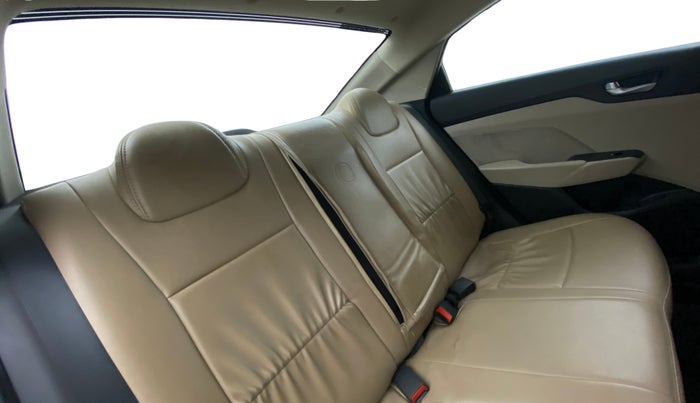 2019 Hyundai Verna 1.6 VTVT SX, Petrol, Manual, 50,166 km, Right Side Rear Door Cabin