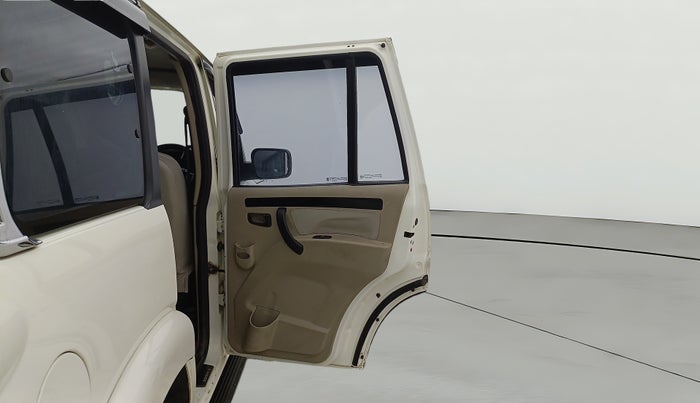 2023 Mahindra SCORPIO CLASSIC S11 7STR, Diesel, Manual, 69,129 km, RHS Rear Door