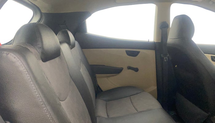 2014 Hyundai Eon MAGNA +, Petrol, Manual, 40,419 km, Right Side Rear Door Cabin