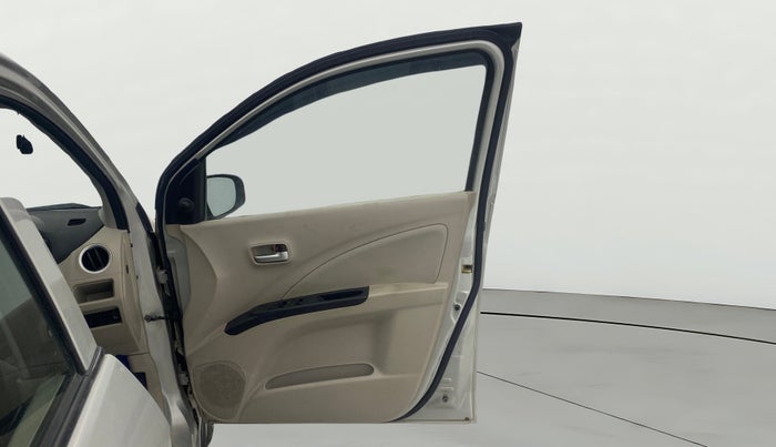 2018 Maruti Celerio VXI AMT (O), Petrol, Automatic, 62,711 km, RHS Front Door