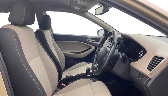 2015 Hyundai Elite i20 ASTA 1.4 CRDI, Diesel, Manual, 74,077 km, Right Side Front Door Cabin