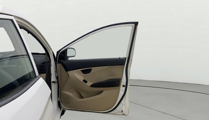 2018 Hyundai Eon MAGNA +, CNG, Manual, 59,189 km, RHS Front Door