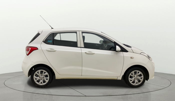 2017 Hyundai Grand i10 SPORTZ 1.2 KAPPA VTVT, Petrol, Manual, 63,498 km, Right Side View