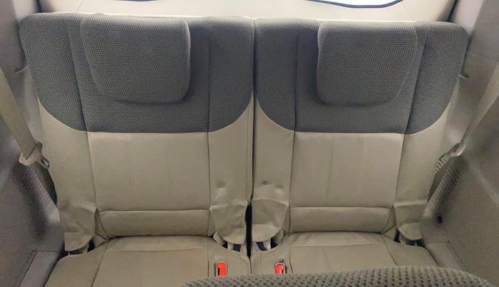 2016 Mahindra XUV500 W6 AT, Diesel, Automatic, 76,499 km, Third Seat Row ( optional )