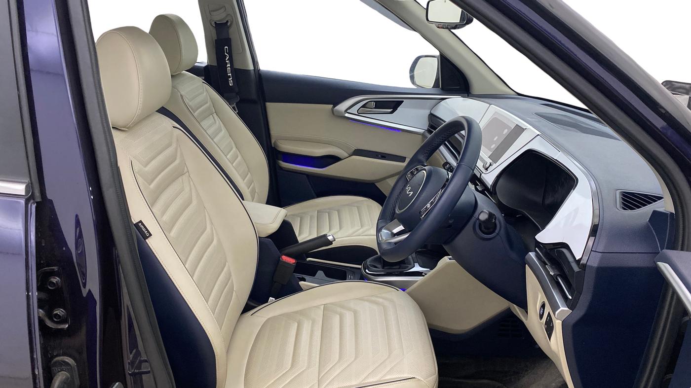 2023 KIA CARENS LUXURY PLUS 1.5 DIESEL 7 STR, Diesel, Manual, 6,575 km, Right Side Front Door Cabin