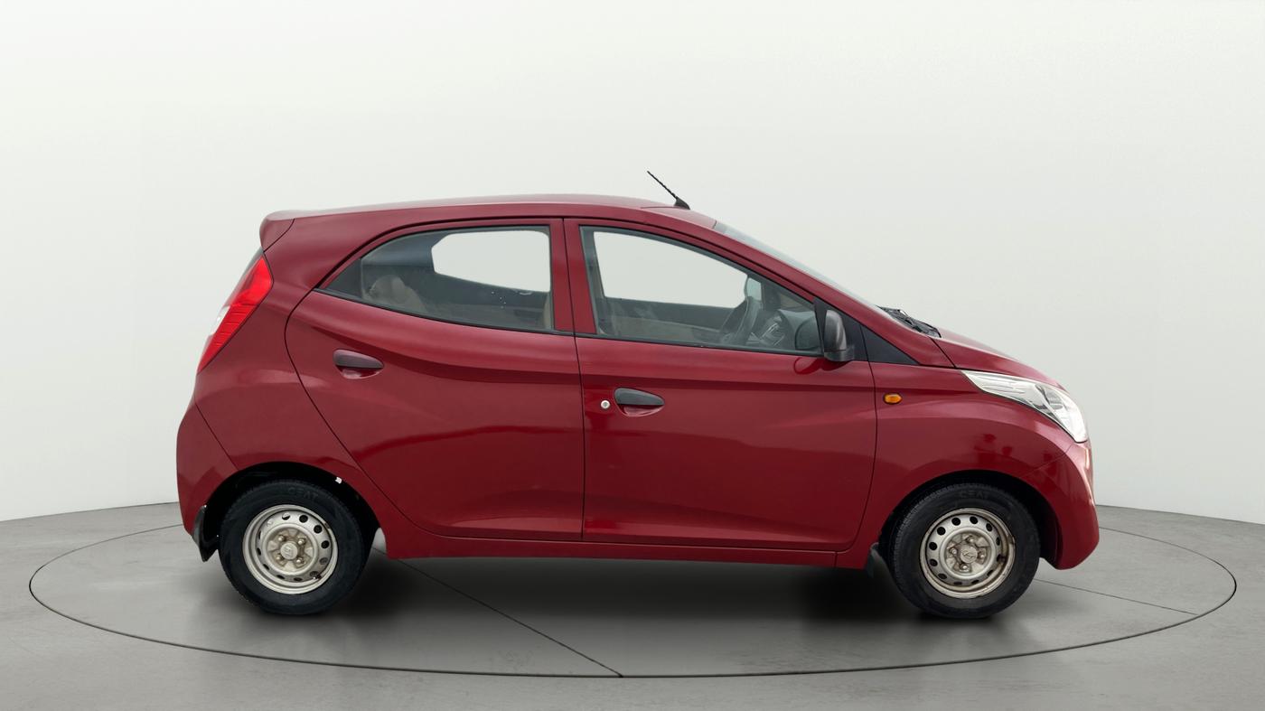 2014 Hyundai Eon ERA +, Petrol, Manual, 30,483 km, Right Side View