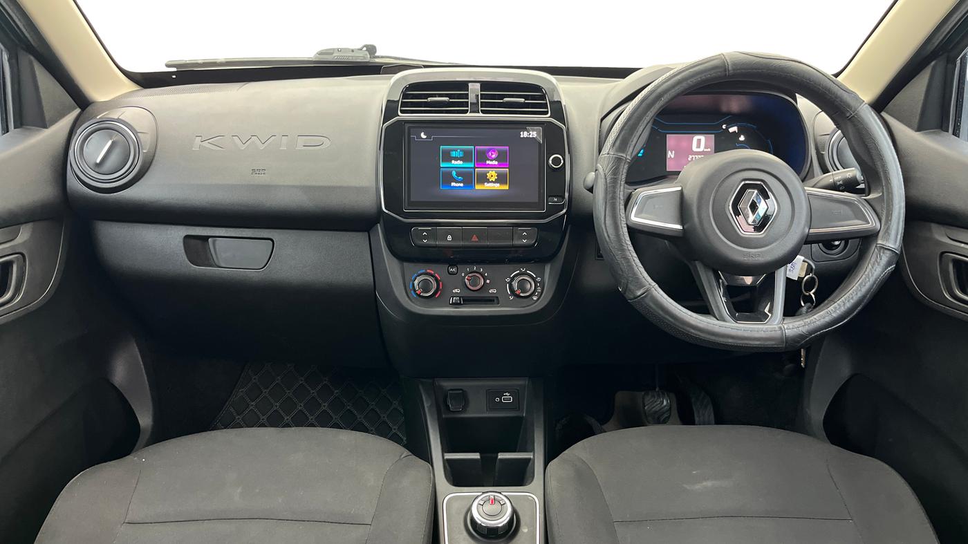 2022 Renault Kwid RXT 1.0 AMT, Petrol, Automatic, 27,722 km, Dashboard