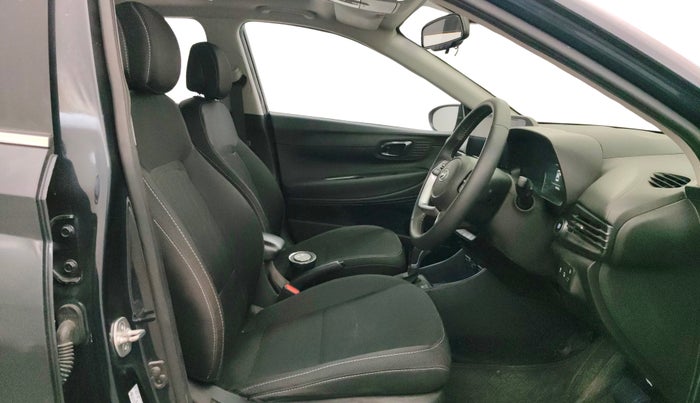 2023 Hyundai NEW I20 ASTA (O) 1.2 AT, Petrol, Automatic, 1,03,006 km, Right Side Front Door Cabin