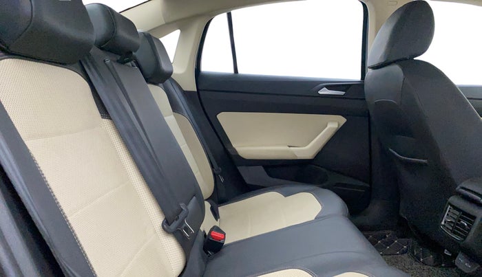 2024 Volkswagen VIRTUS TOPLINE TSI 1.0 AT, Petrol, Automatic, 25,122 km, Right Side Rear Door Cabin