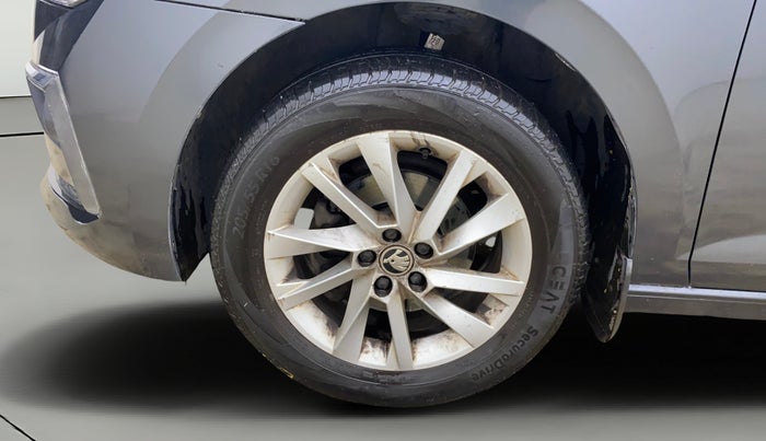 2022 Skoda SLAVIA AMBITION 1.0L TSI AT, Petrol, Automatic, 42,623 km, Left Front Wheel