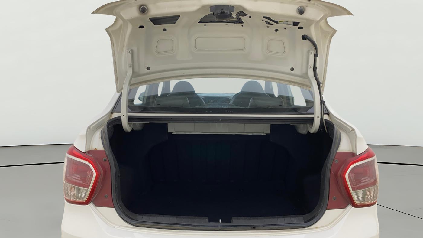 2015 Hyundai Xcent BASE 1.1, Diesel, Manual, 1,18,069 km, Boot Open Zoomed View