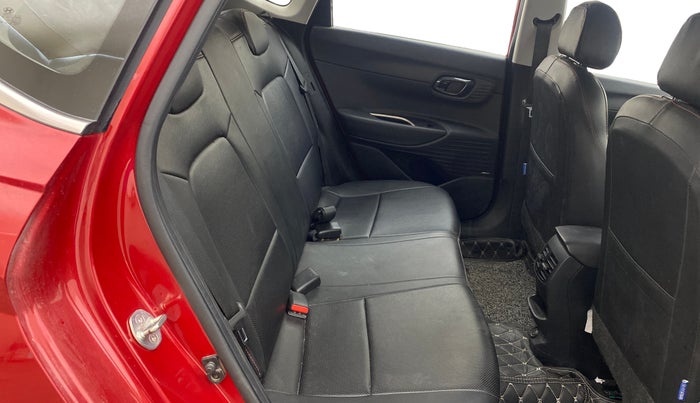 2022 Hyundai NEW I20 ASTA 1.2 MT, Petrol, Manual, 22,930 km, Right Side Rear Door Cabin