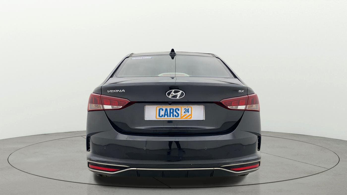 2021 Hyundai Verna SX (O)1.5 VTVT, Petrol, Manual, 18,465 km, Back/Rear
