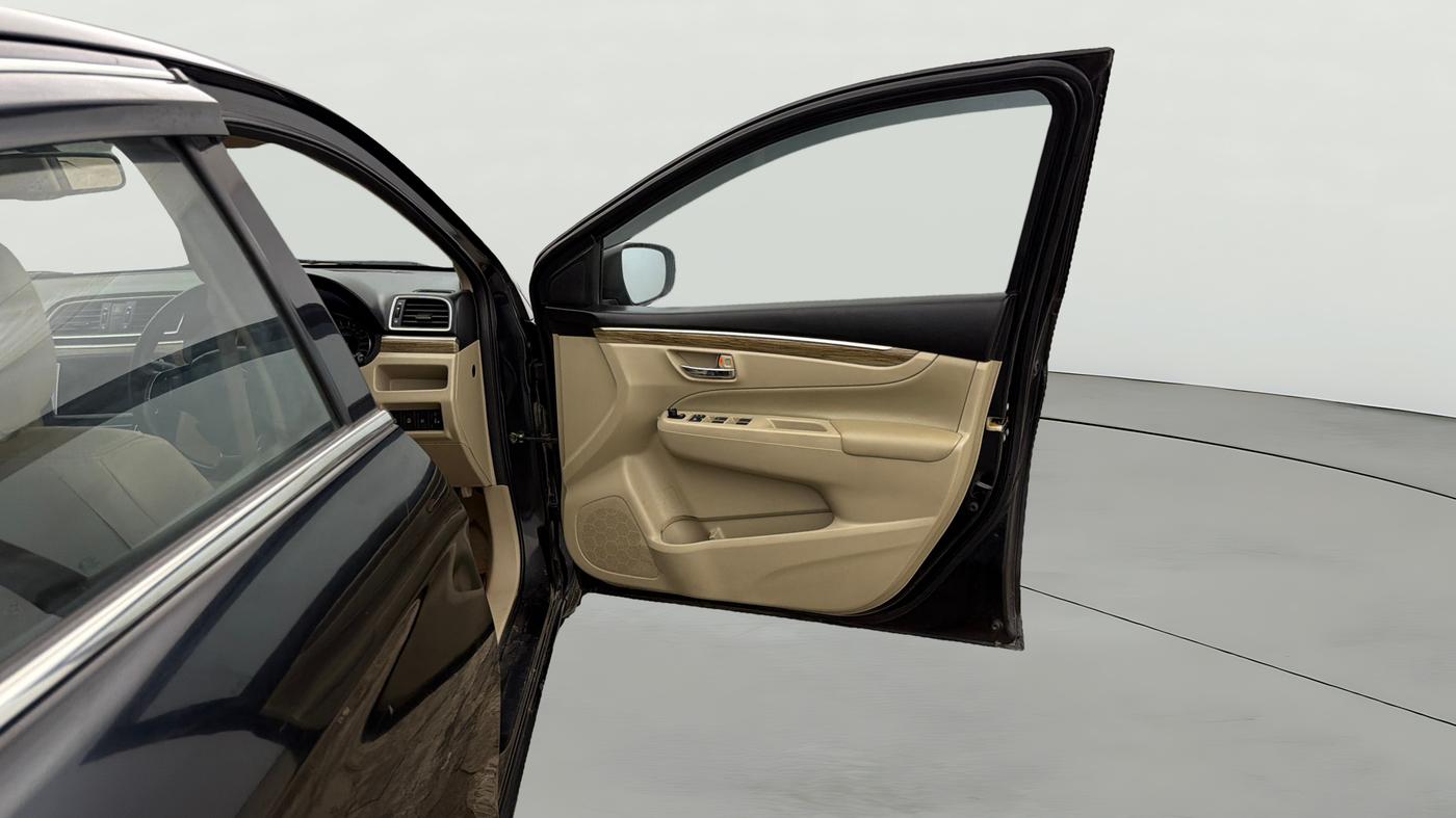 2024 Maruti Ciaz ALPHA  AT 1.5 SHVS PETROL, Petrol, Automatic, 42,080 km, RHS Front Door