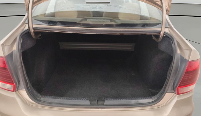 2016 Volkswagen Vento HIGHLINE PETROL AT, Petrol, Automatic, 89,415 km, Boot Open Zoomed View