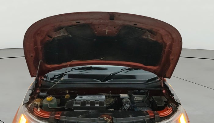 2017 Mahindra Kuv100 K8 6 STR, Petrol, Manual, 76,124 km, Open Bonet