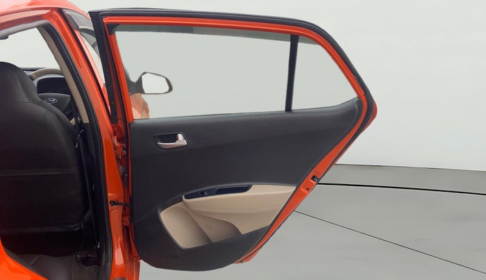 2017 Hyundai Grand i10 SPORTZ (O) AT 1.2 KAPPA VTVT, Petrol, Automatic, 49,030 km, RHS Rear Door