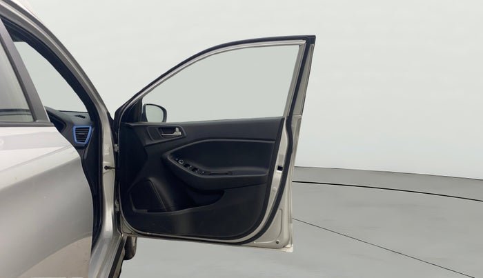 2018 Hyundai i20 Active 1.2 SX, Petrol, Manual, 18,544 km, RHS Front Door