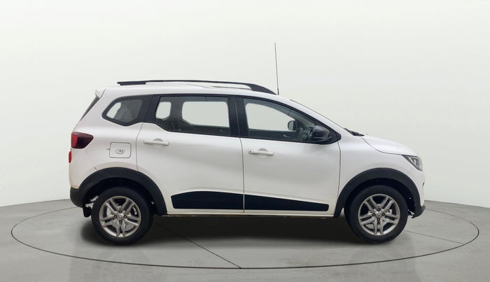 2022 Renault TRIBER RXZ, Petrol, Manual, 29,516 km, Right Side View