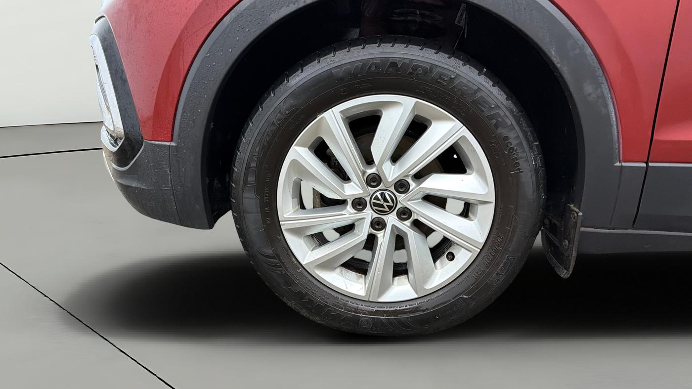 2023 Volkswagen TAIGUN HIGHLINE 1.0 TSI MT, Petrol, Manual, 16,357 km, Left Front Wheel