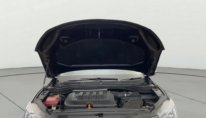 2022 Mahindra XUV700 AX 5 P MT 5 STR, Petrol, Manual, 41,551 km, Open Bonet