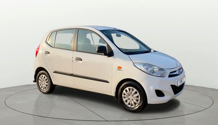 2013 Hyundai i10 MAGNA 1.1, CNG, Manual, 80,438 km, Right Front Diagonal