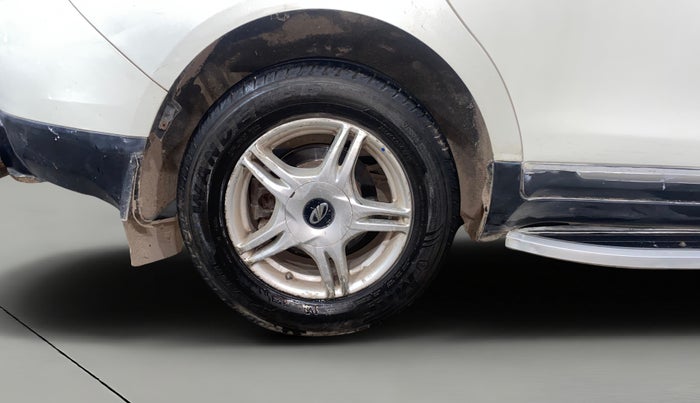 2018 Mahindra MARAZZO M6 8 STR, Diesel, Manual, 1,14,645 km, Right Rear Wheel