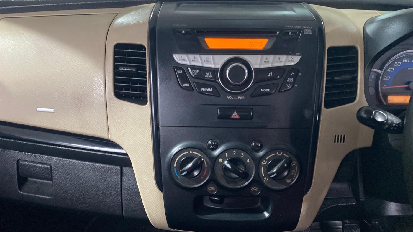 2017 Maruti Wagon R 1.0 VXI, Petrol, Manual, 76,967 km, Air Conditioner