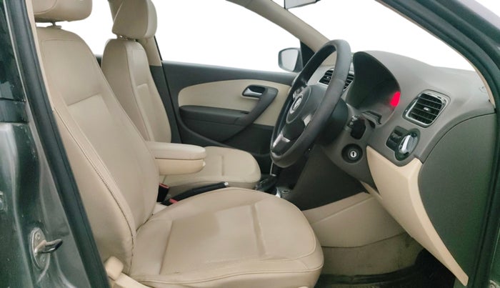 2014 Volkswagen Vento HIGHLINE PETROL AT, Petrol, Automatic, 98,542 km, Right Side Front Door Cabin