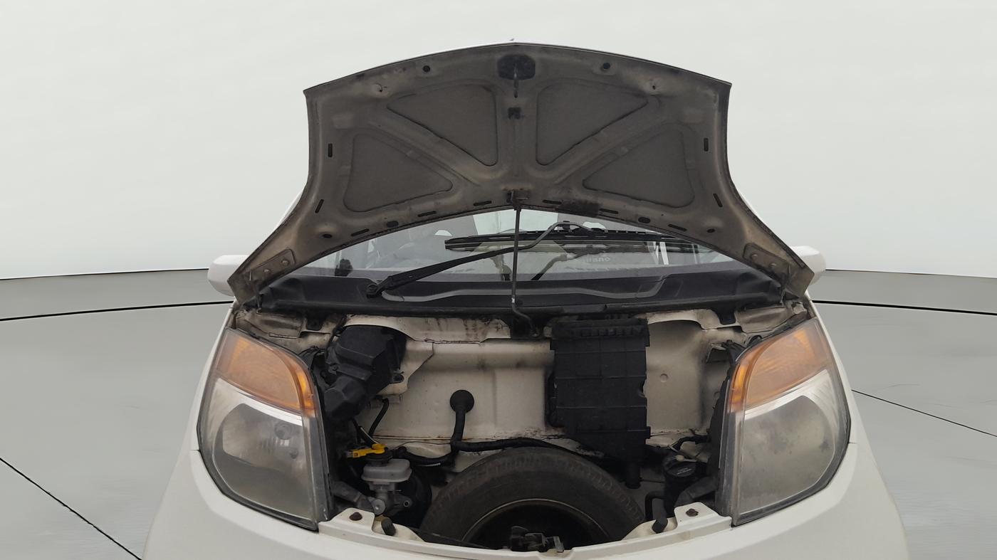 2014 Tata Nano TWIST XT, Petrol, Manual, 1,31,835 km, Open Bonet