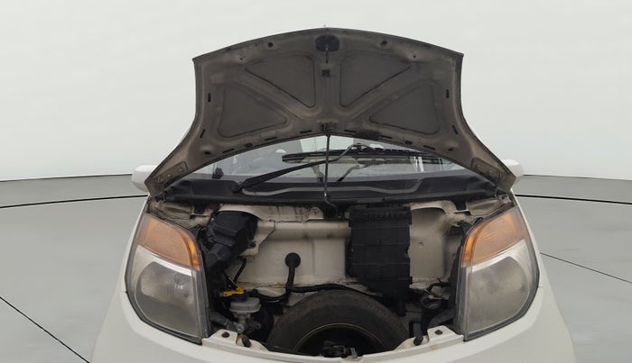 2014 Tata Nano TWIST XT, Petrol, Manual, 1,31,835 km, Open Bonet