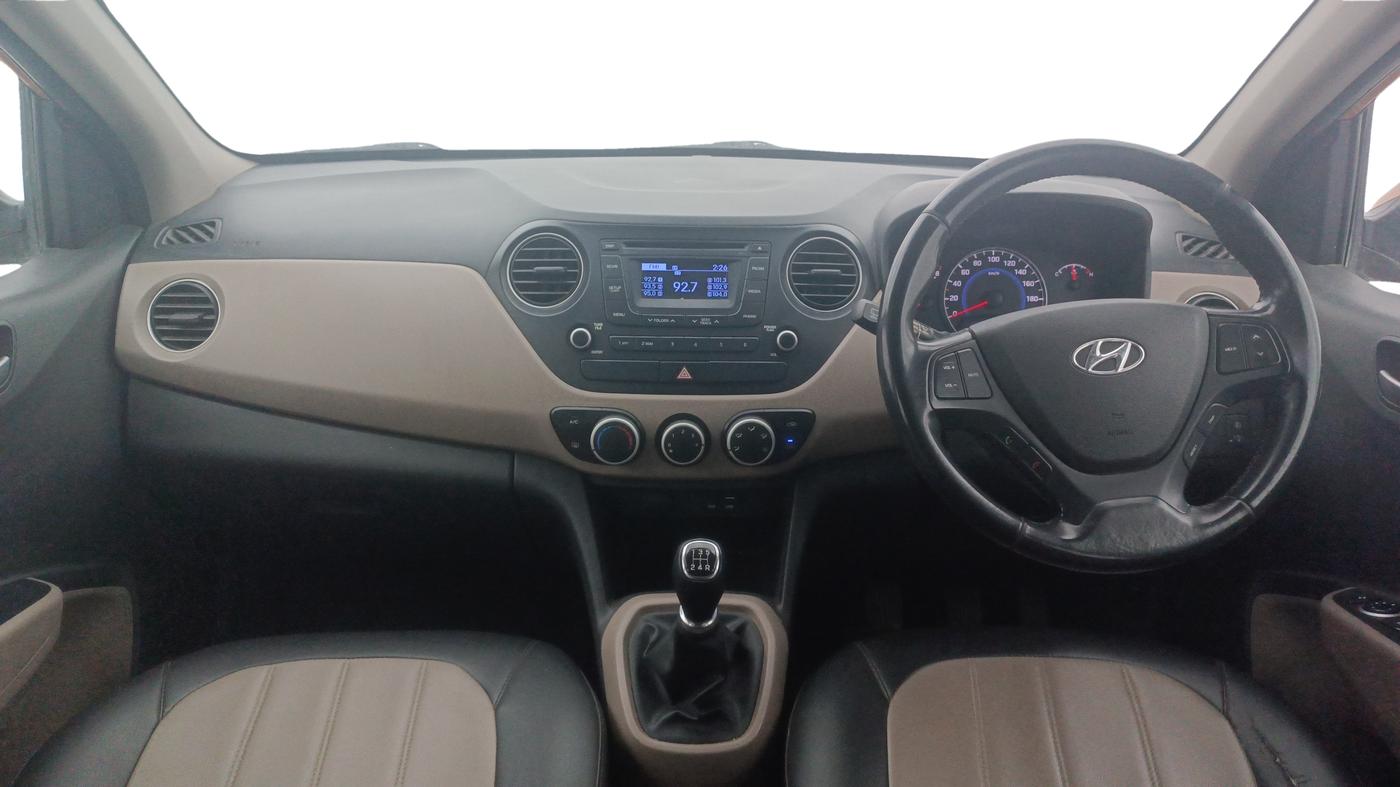 2015 Hyundai Grand i10 ASTA (O) 1.2 KAPPA VTVT, Petrol, Manual, 62,879 km, Dashboard