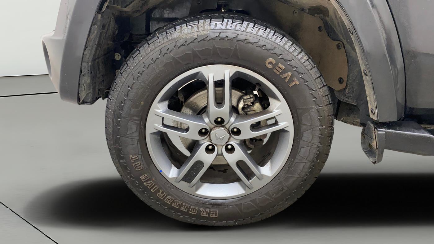 2024 Mahindra Thar LX HT PETROL 4WD MT, Petrol, Manual, 14,249 km, Left Front Wheel