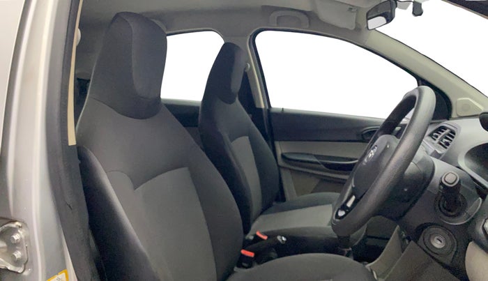 2018 Tata Tiago XT PETROL, Petrol, Manual, 30,617 km, Right Side Front Door Cabin