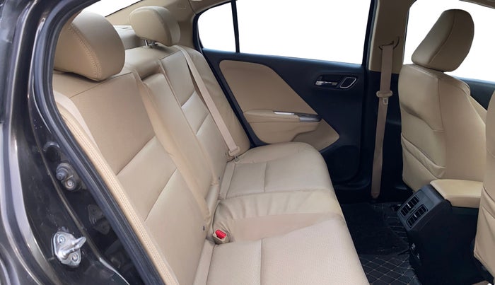 2018 Honda City 1.5L I-VTEC ZX CVT, CNG, Automatic, 97,526 km, Right Side Rear Door Cabin