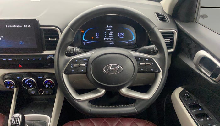 2022 Hyundai VENUE SX (O) 1.5 CRDI, Diesel, Manual, 46,270 km, Steering Wheel Close Up