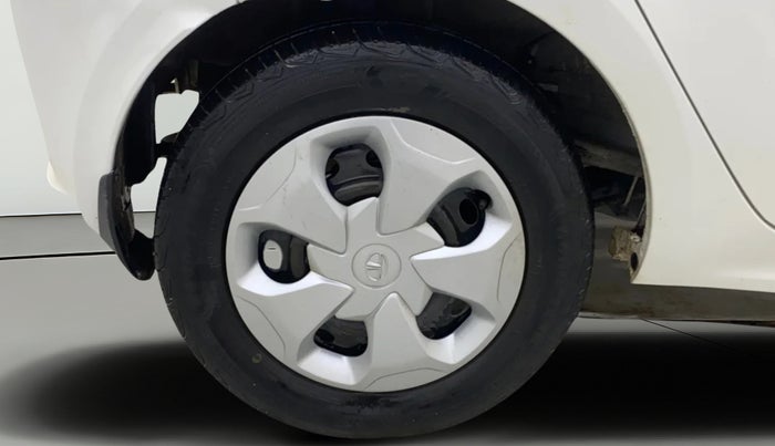 2021 Tata Tiago XT (O) PETROL, Petrol, Manual, 31,877 km, Right Rear Wheel