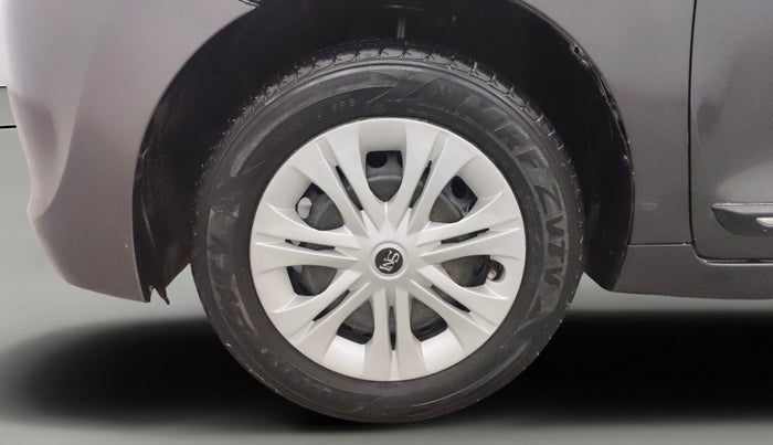 2018 Maruti Baleno DELTA PETROL 1.2, Petrol, Manual, 79,928 km, Left Front Wheel