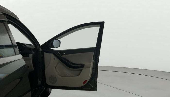 2020 Tata NEXON XZA PLUS PETROL, Petrol, Automatic, 45,523 km, RHS Front Door