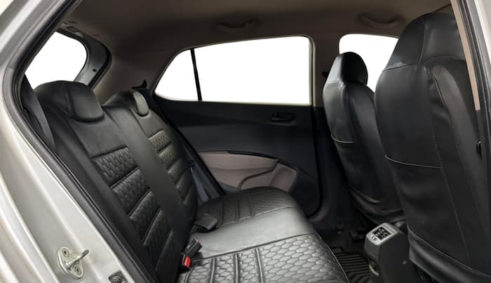 2016 Hyundai Grand i10 MAGNA 1.2 KAPPA VTVT, Petrol, Manual, 91,483 km, Right Side Rear Door Cabin