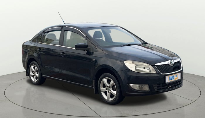 2013 Skoda Rapid ELEGANCE 1.6 MPI AT, CNG, Automatic, 82,117 km, Right Front Diagonal