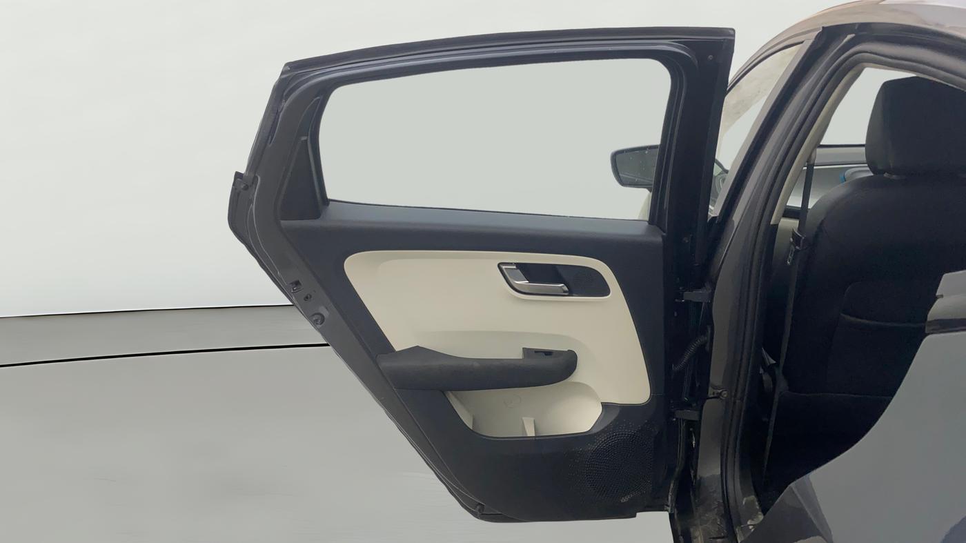 2021 Tata ALTROZ XZ PLUS PETROL, Petrol, Manual, 65,589 km, LHS Rear Door
