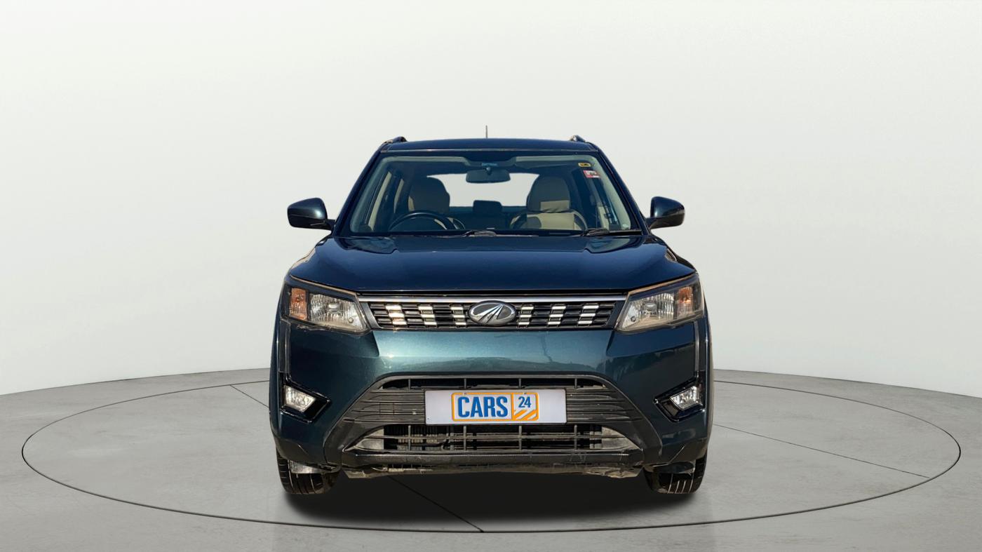 2020 Mahindra XUV300 W6 1.2 PETROL, Petrol, Manual, 95,633 km, Front
