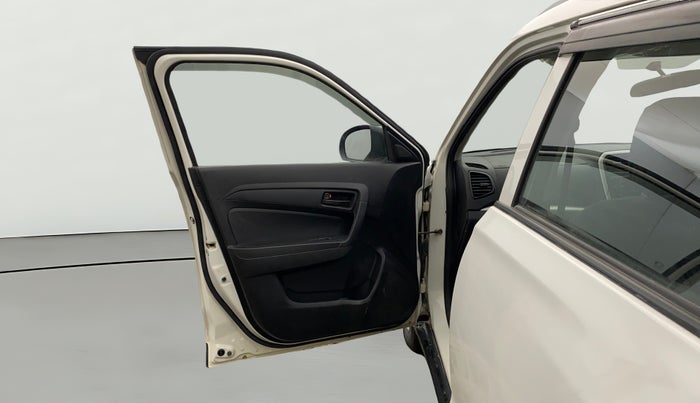 2021 Maruti Vitara Brezza LXI, Petrol, Manual, 79,363 km, LHS Front Door