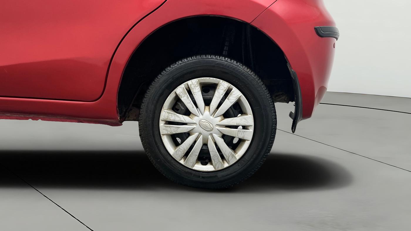 2014 Datsun Go T, Petrol, Manual, 73,041 km, Left Rear Wheel
