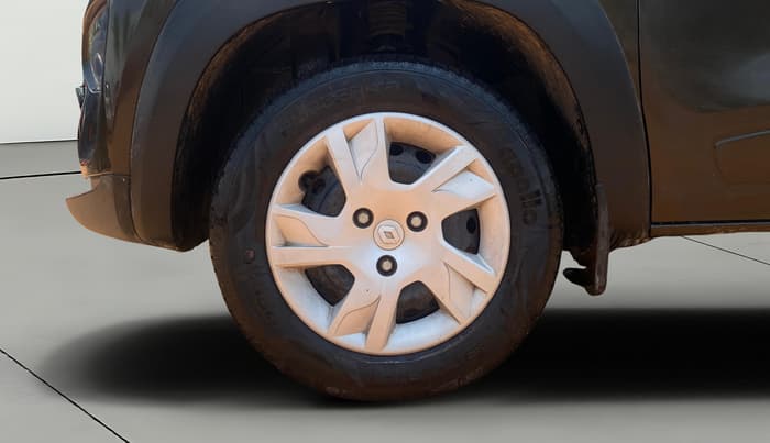 2022 Renault Kwid RXT 1.0, Petrol, Manual, 24,152 km, Left Front Wheel